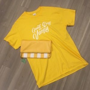 Studio DIY cabana clutch & tee w/monstera keychain